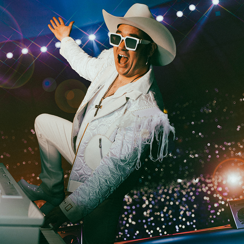 BITCH IS BACK – Elton John Tribute